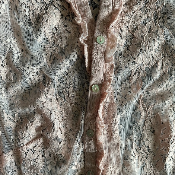 Pink Lace Coquette Bell Sleeve Top - Picture 3 of 4